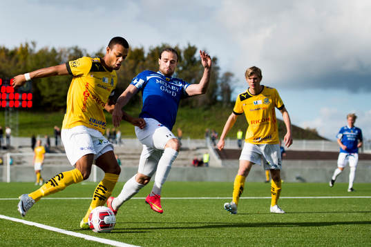 Lunds Salif Camara Jönsson och Trelleborgs Robin Jacobsson