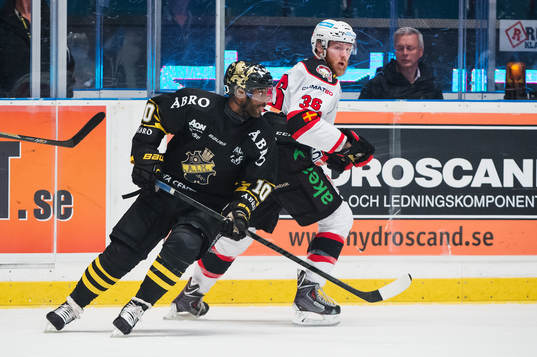 s Yared Hagos och Malmö Redhawks David Liffiton