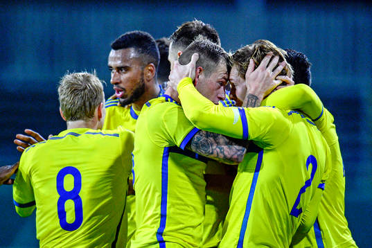 Sveriges Isaac Kiese Thelin jublar