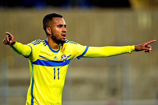 Sveriges Isaac Kiese Thelin jublar