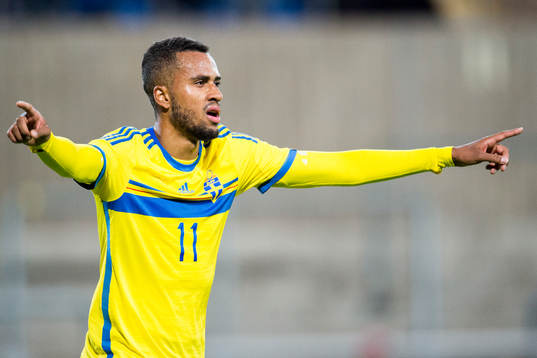 Sveriges Isaac Kiese Thelin jublar