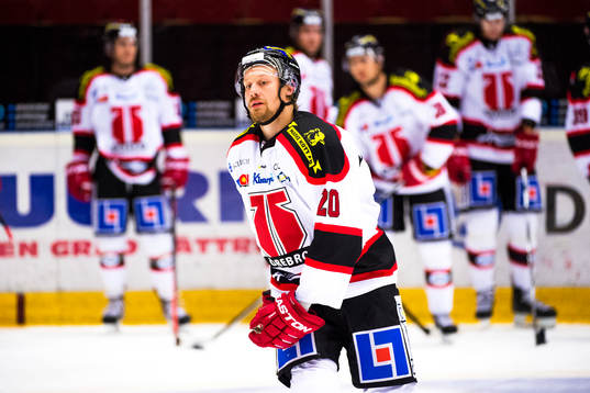 Örebros Marcus Weinstock före ishockeymatchen i SHL