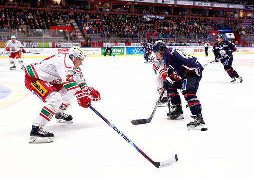 s Albin Carlson och Linköpings Broc Little