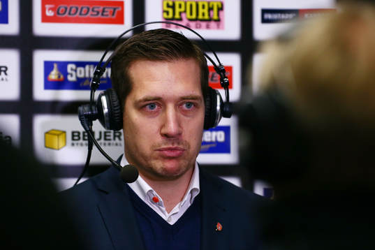 Växjös tränare Sam Hallam  deppar