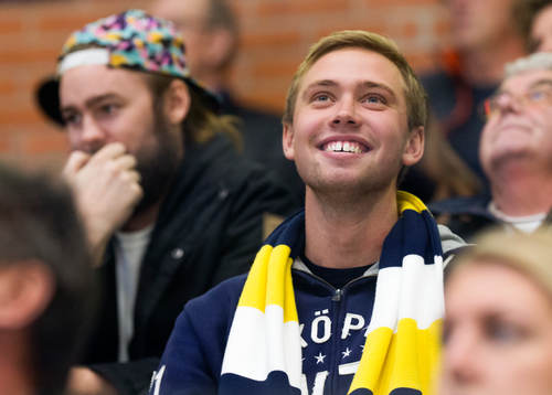 s supporter på läktaren