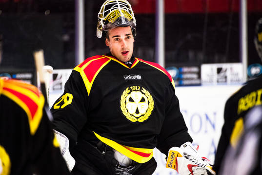Brynäs målvakt Bernhard Starkbaum