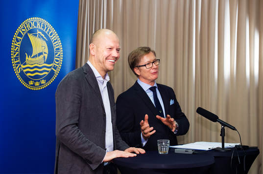 Mats Sundin och Ishockeyförbundets generalsekreterare