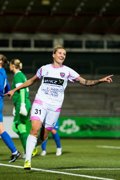 Rosengårds Anja Mittag jublar