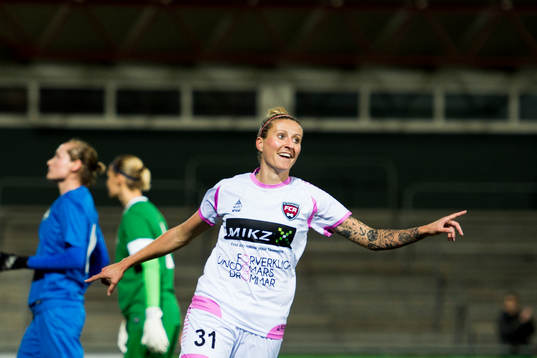 Rosengårds Anja Mittag jublar