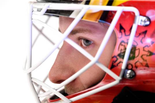 Luleås målvakt Joel Lassinantti på uppvärmningen