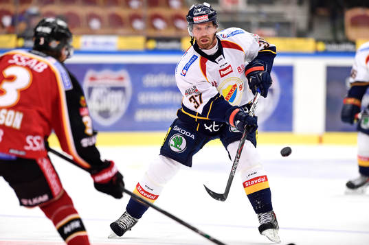 Djurgårdens Mikael Samuelsson