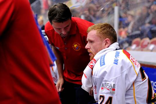 Djurgårdens Daniel Fernholm har ont