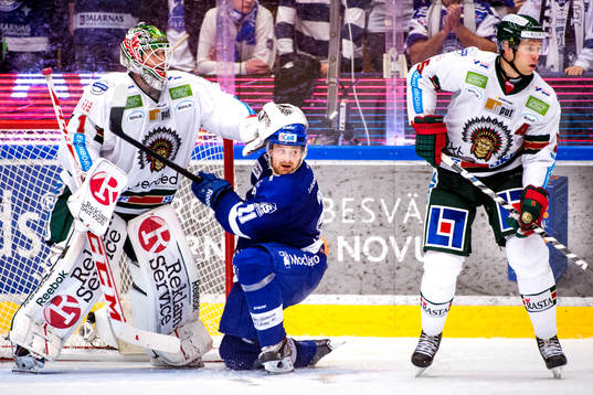 Frölundas målvakt Lars Johansson, Leksands Mattias Ritola