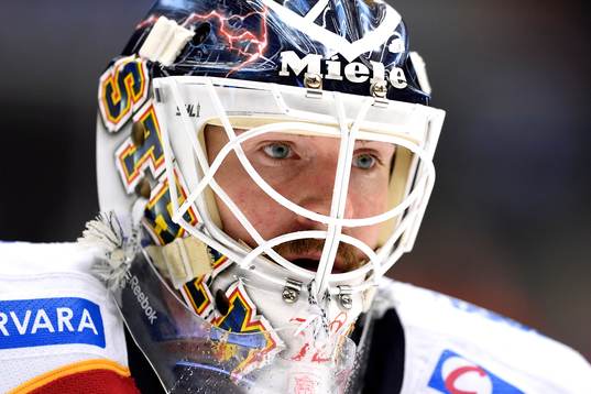 Djurgårdens målvakt Mikael Tellqvist