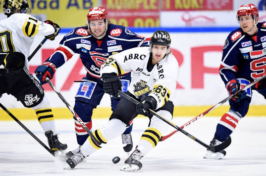Bläddra bland fler bilder av Ishockey, Hockeyallsvenskan, Södertälje - AIK