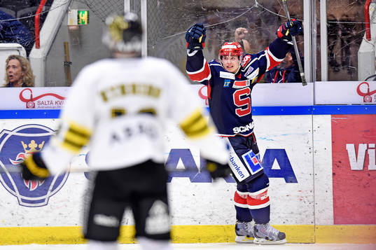 Södertäljes David Lidström jublar