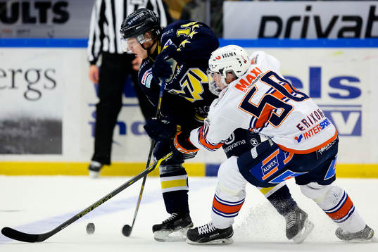 s Filip Sandberg mot Växjös Sebastian Erixon