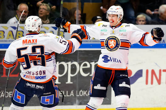 Växjös Eddie Larsson och Mikael Johansson jublar