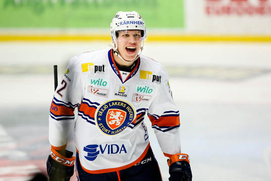 Växjös Mikael Johansson jublar