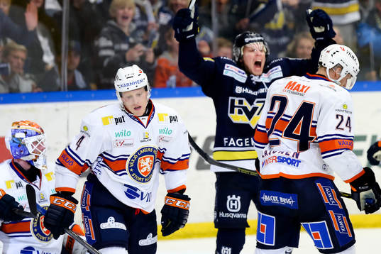 Växjös målvakt Stefan Steen, Niclas Lundgren och Jani