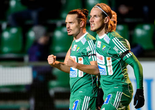 Ljungskiles Jonas Lindberg och David Johannesson firar