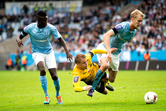 Elfsborgs Simon Hedlund dras ner