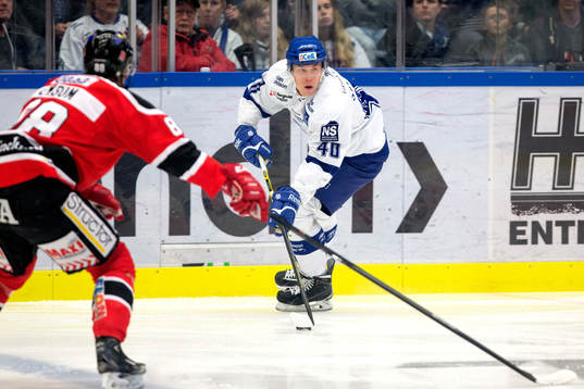 Leksands Tomi Sallinen och Örebros Viktor Ekbom