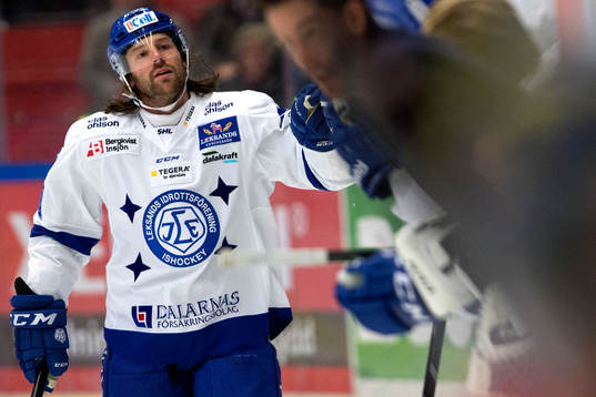 Leksands Daniel Josefsson jublar