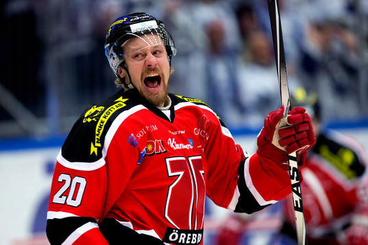 Örebros Marcus Weinstock jublar
