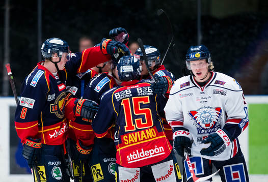 Linköpings Anton Karlsson ser deppig ut