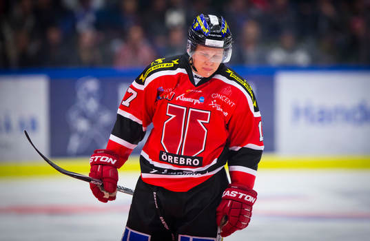 Örebros Daniel Viksten deppar