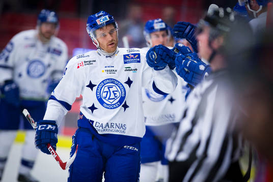 Leksands Jens Bergenström gör 2-4 och jublar