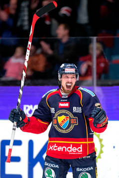 Djurgårdens Mikael Ahlén jublar