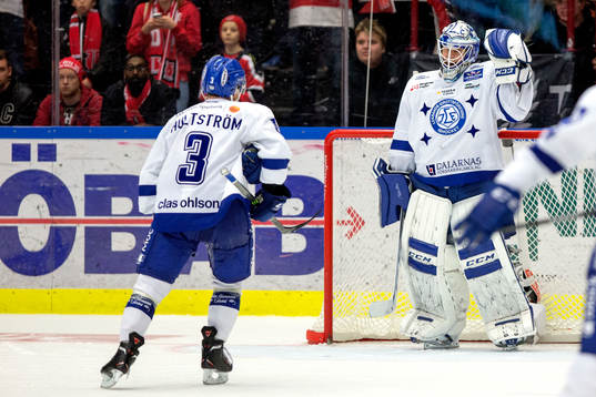 Leksands målvakt Oscar Alsenfelt jublar