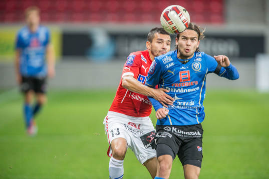 Kalmars Emin Nouri och Halmstads Kristinn Steindorsson