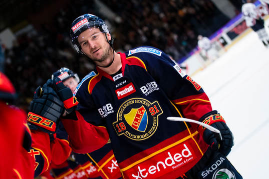 Djurgårdens Vjatjeslav Trukhno firar 3-1 målet