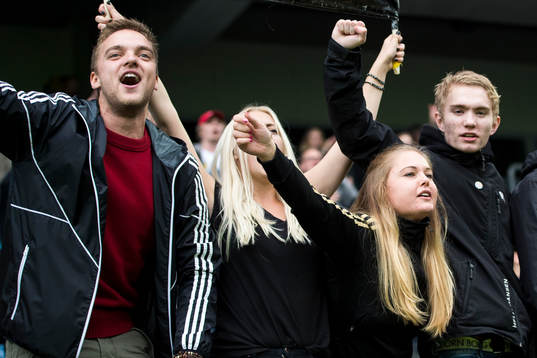 Elfsborgs supportrar jublar