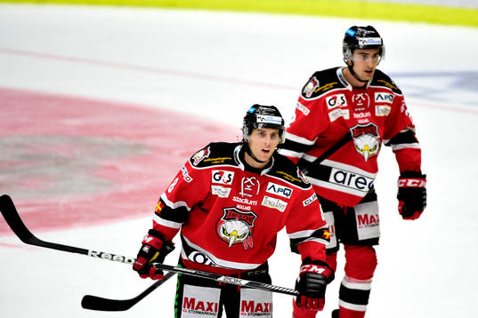 Malmö Redhawks Tony Romano och Nils Andersson deppar