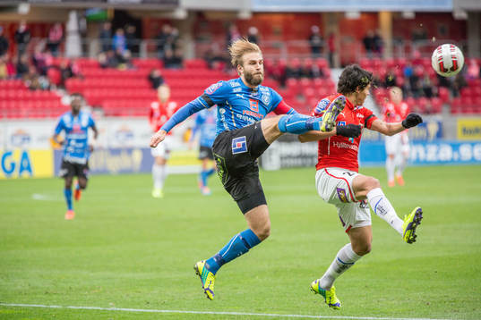 Halmstads Jesper Westerberg och Kalmars Ismael Silva Lima