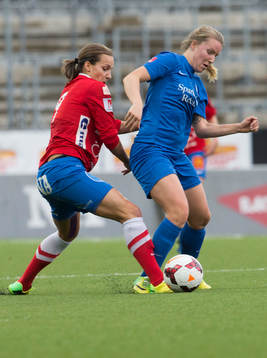 Örebros Lucie Martinkova och Eskilstunas  Alexandra