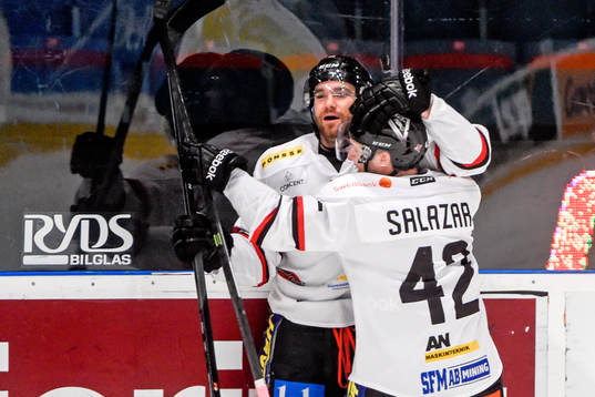 Asplövens Jacob Lagace jublar