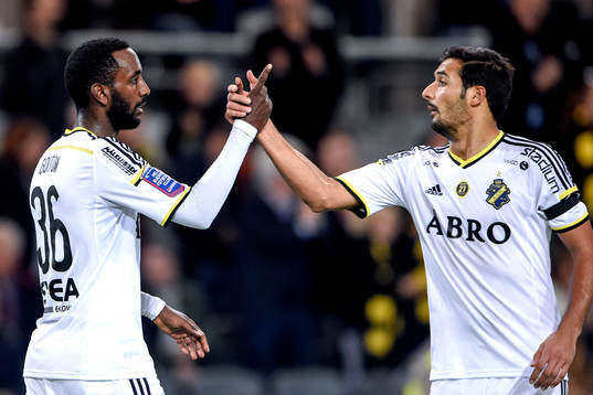 s Henok Goitom och Celso Borges jublar