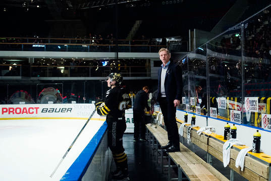 s tränare Peter Gradin och Robin Kovacs