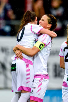 Rosengårds Ramona Bachmann och Sara Björk Gunnarsdottir