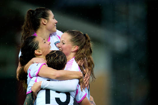 Rosengårds Ramona Bachmann, Sara Björk Gunnarsdottir ,