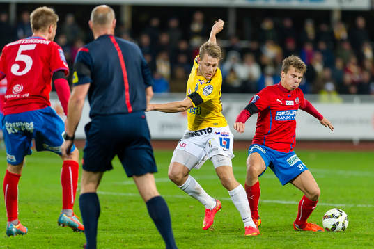 Falkenbergs Patrik Ingelsten och Helsingborgs Elias