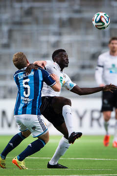 Djurgårdens Stefan Karlsson och Örebros Alhassan Kamara