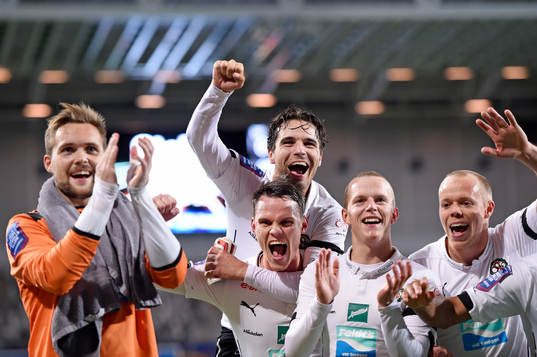 Örebros målvakt Oscar Jansson, Marcus Pode, Daniel