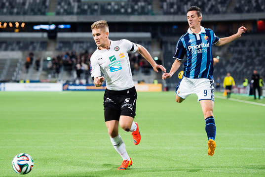 Örebros Daniel Björnqvist och Djurgårdens Haris Radetinac