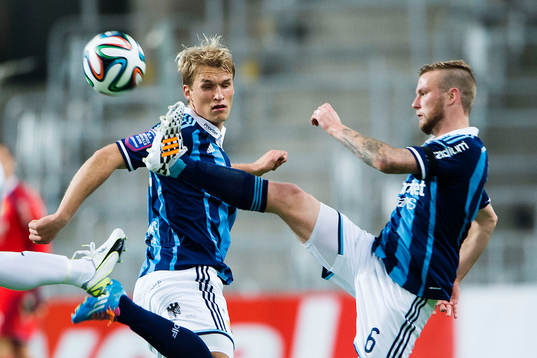 Djurgårdens Sebastian Andersson och Aleksander Faltsetas